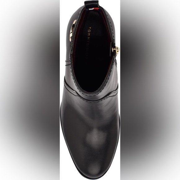 Daciee Bootie (Women)
Tommy Hilfiger - Picture 2 of 9